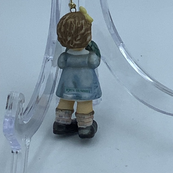 Vintage Goebel “Wreath of Joy” and “Christmas Bouquet” Christmas Ornaments - Picture 5 of 12